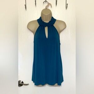 Kim & Cami Keyhole Blouse